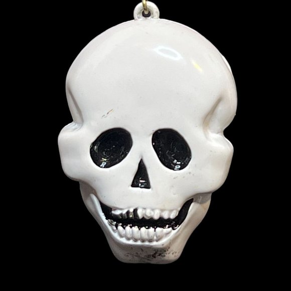 Large Halloween Skull Pierced Earrings (3904) - Picture 2 of 4